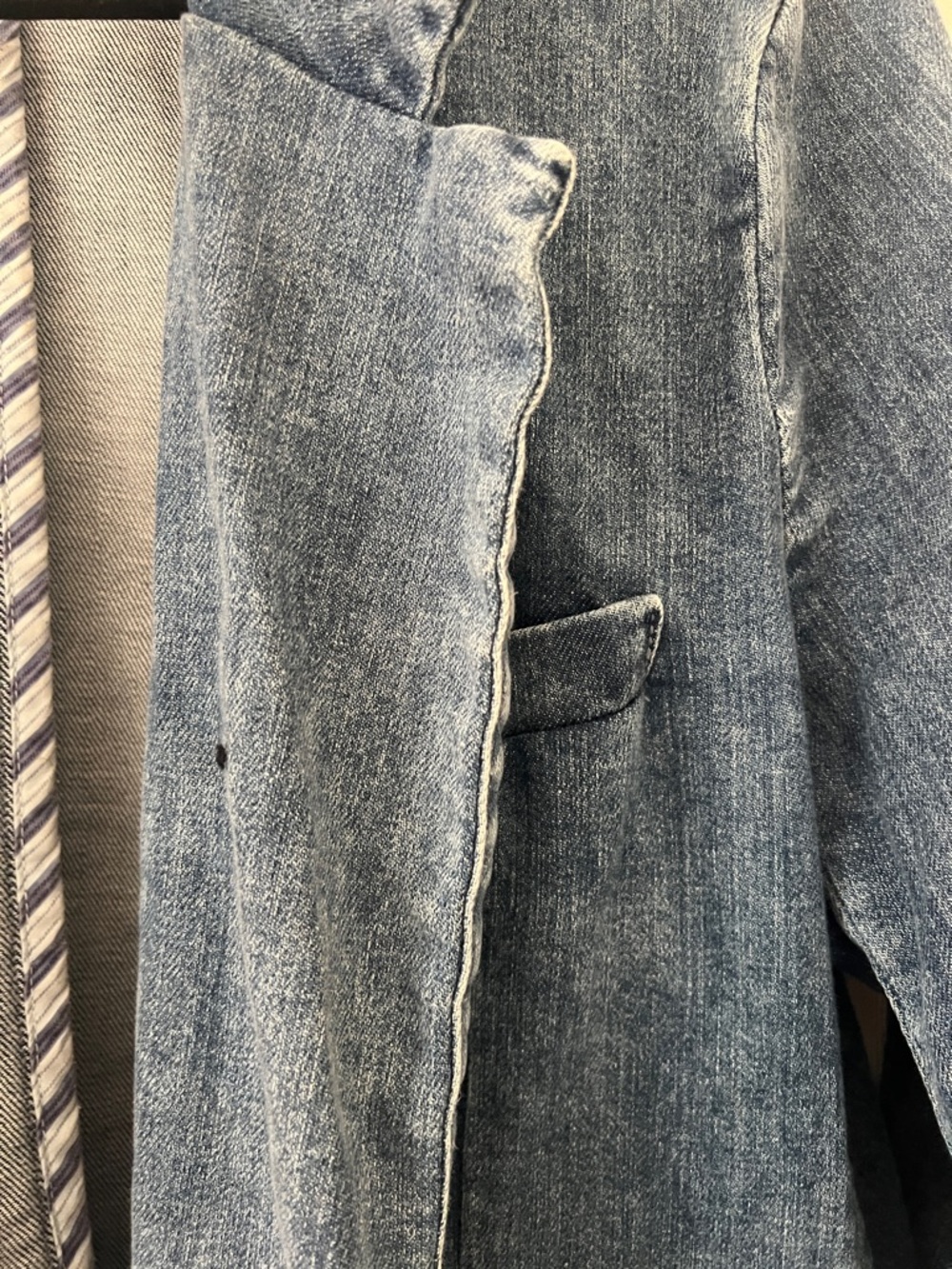 Anthropologie- Maeve Distressed Light Blue Denim Blazer - Picture 11 of 12